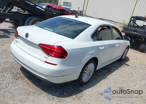 2016 Volkswagen Passat 1.8T Se z USA, uszkodzony, nr VIN 1VWBT7A3XGC067745